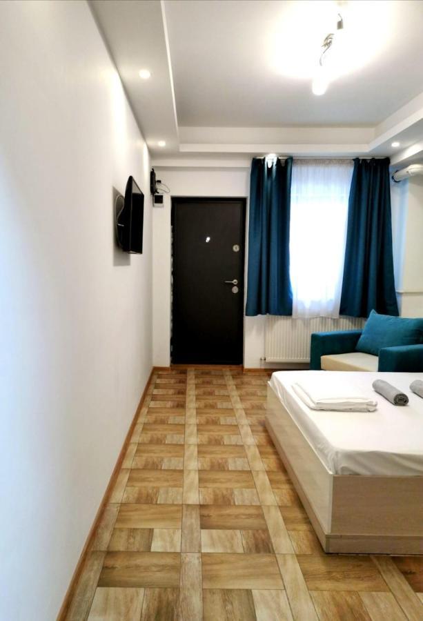 Apartament Garsoniera Denis Năvodari Zewnętrze zdjęcie